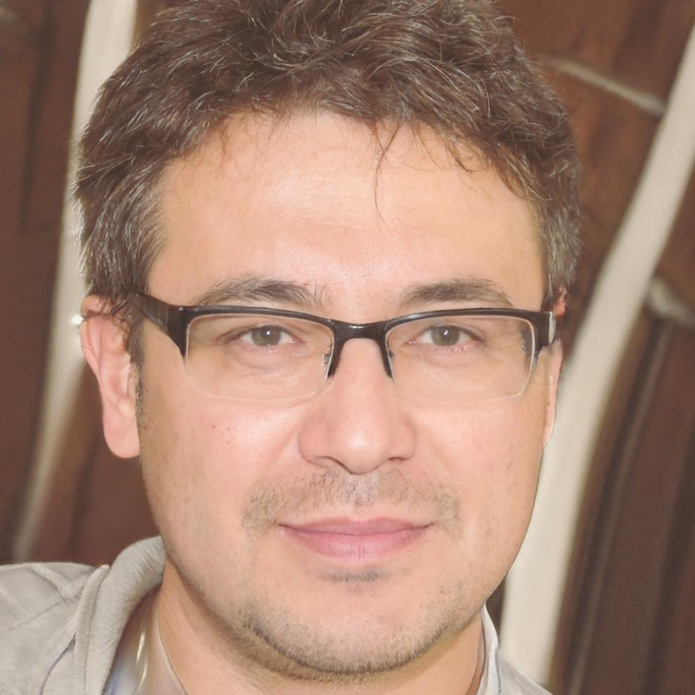 Portrait de Marc, utilisateur satisfait de Pylera